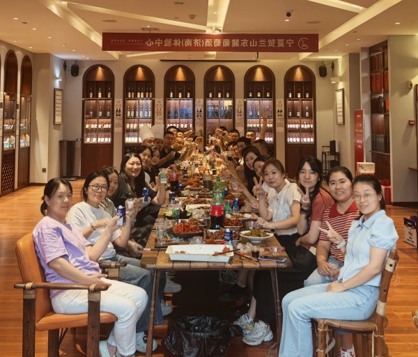 品味美食，凝聚力量——擇立燒烤party圓滿落幕